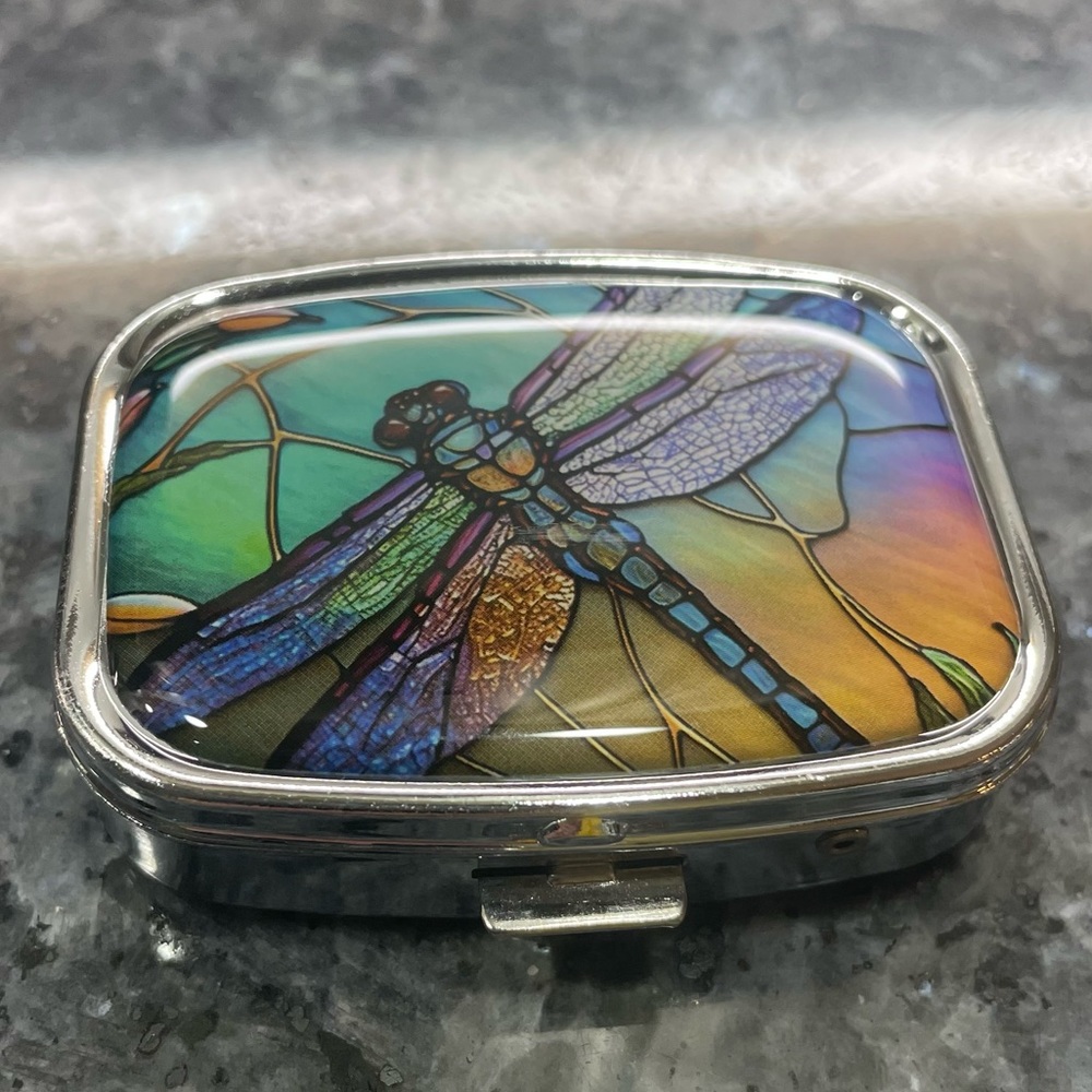 Dragonfly stained-glass pill case / NWOT! - Picture 8 of 9